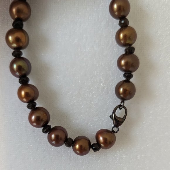 Brown Pearl Necklace and Bracelet Set - Picture 3 of 3